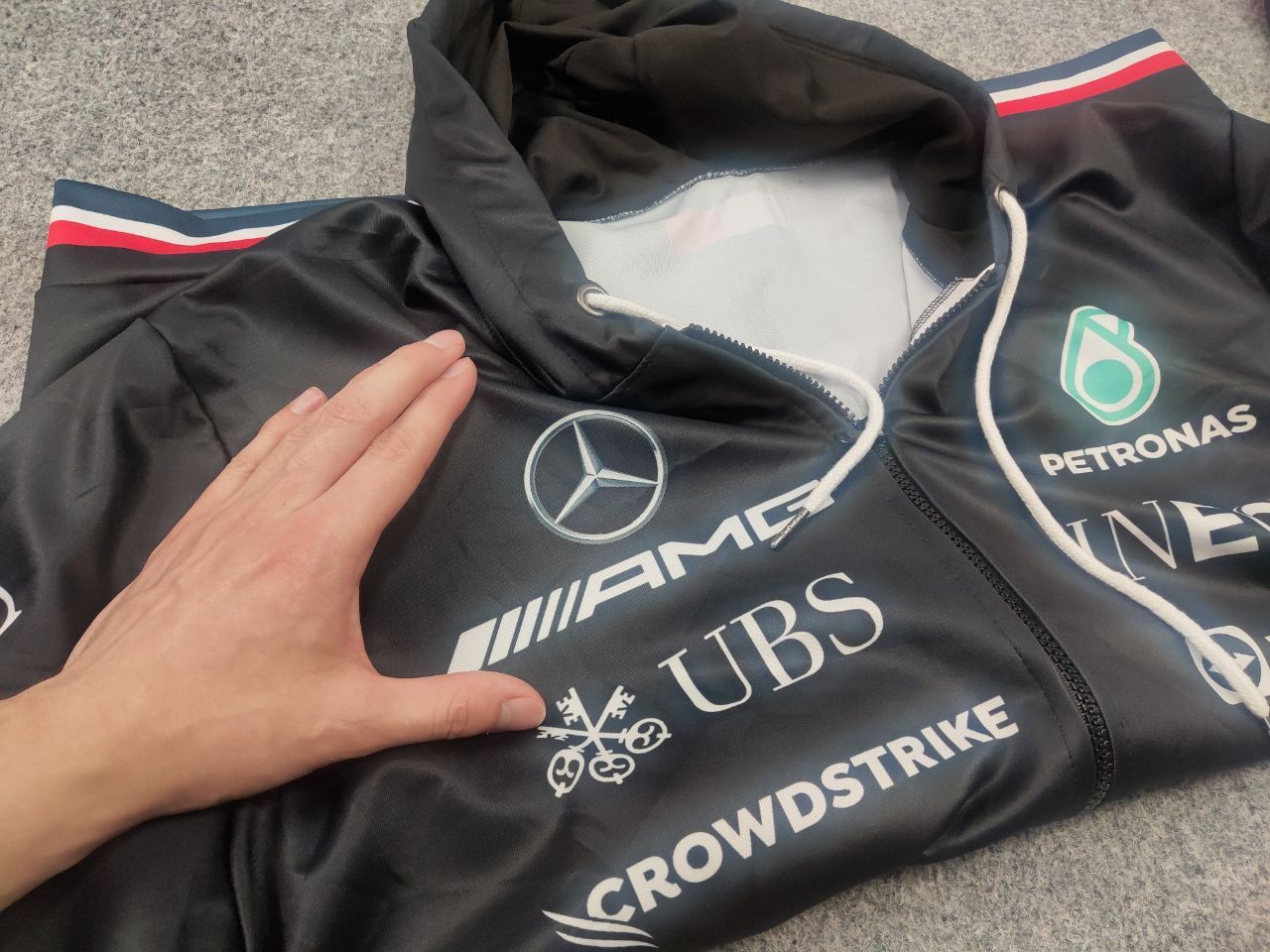 Mercedes-Benz Mercedes Benz Amg Petronas f1 Racing logo Tommy Zip Hoodie Size US XL / EU 56 / 4 - 13 Thumbnail