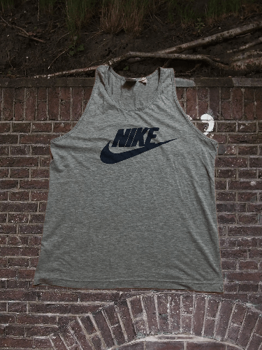 Nike NIKE vintage designer logo tank top SWOOSH CENTER LOGO Size US S / EU 44-46 / 1 - 1 Thumbnail
