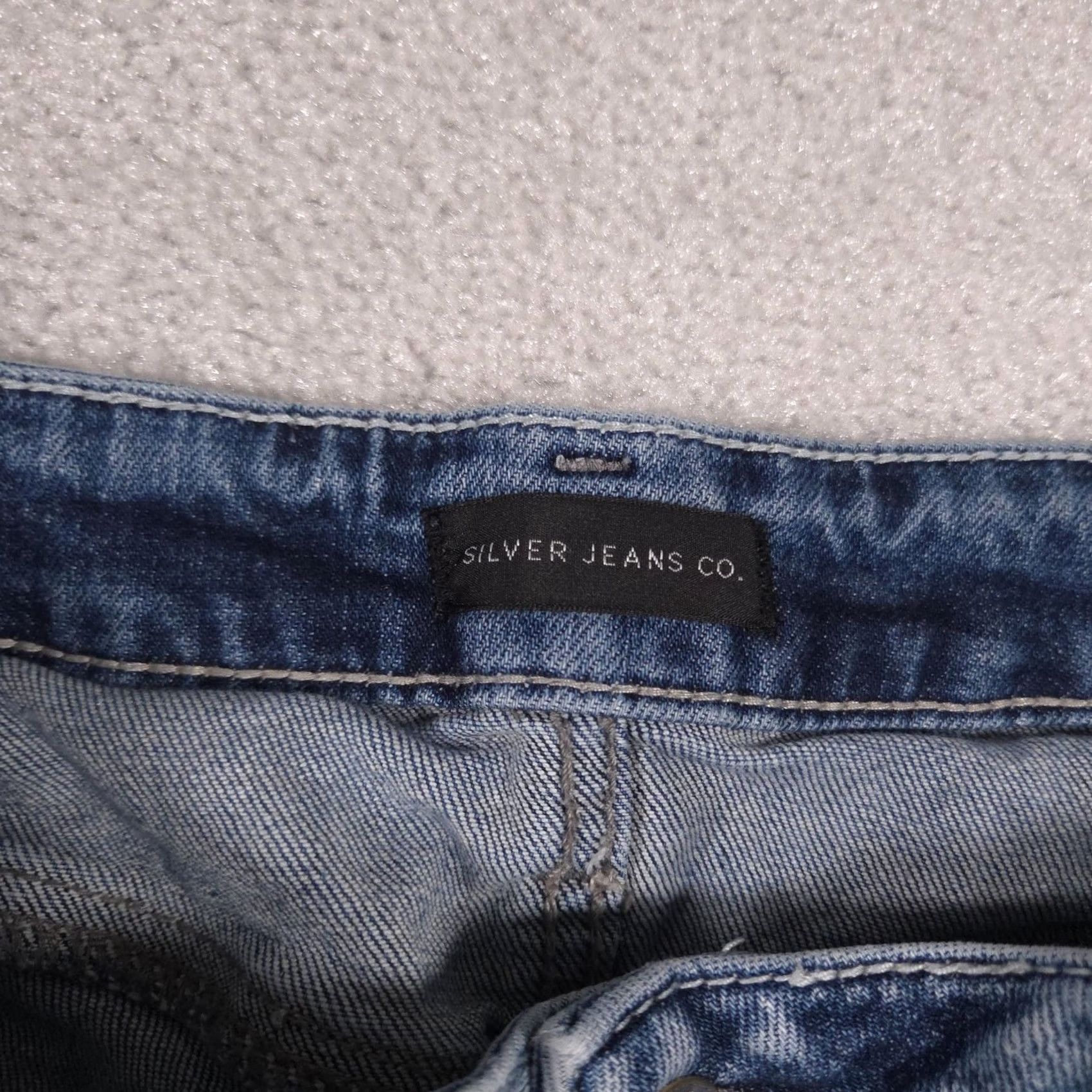 Silver Jeans Co. Silver Jeans Co Women's 34 Boyfriend Jeans Blue Wash Mid Rise Distressed Cropped Crop 5-Pocket Denim Cotton Blend Relaxed Womens Jeans Size 24" / US 00 / IT 34 - 7 Thumbnail