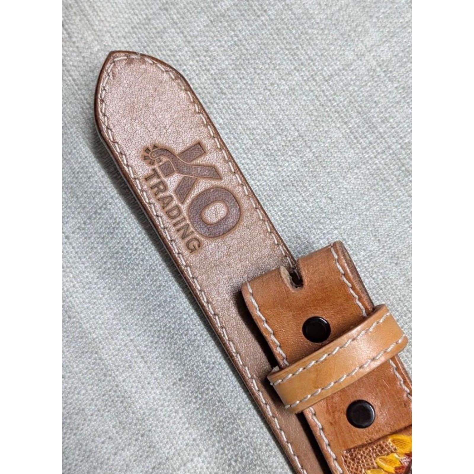 Vintage VINTAGE KO Trading Western Belt Sunflower Cowhide Leather 30 Brown Floral 1-1/2" Belt Men's Vintage Western Belt 30 Brown Sunflower KO Trading Mens Size 30 - 6 Thumbnail