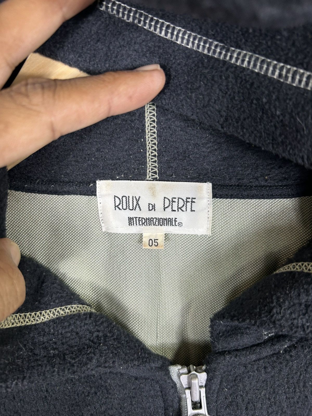 Japanese Brand ⚡️Vintage Roux Di Perfe Fleece Hoodies Half Zipper Sweatshirt Size US L / EU 52-54 / 3 - 8 Thumbnail