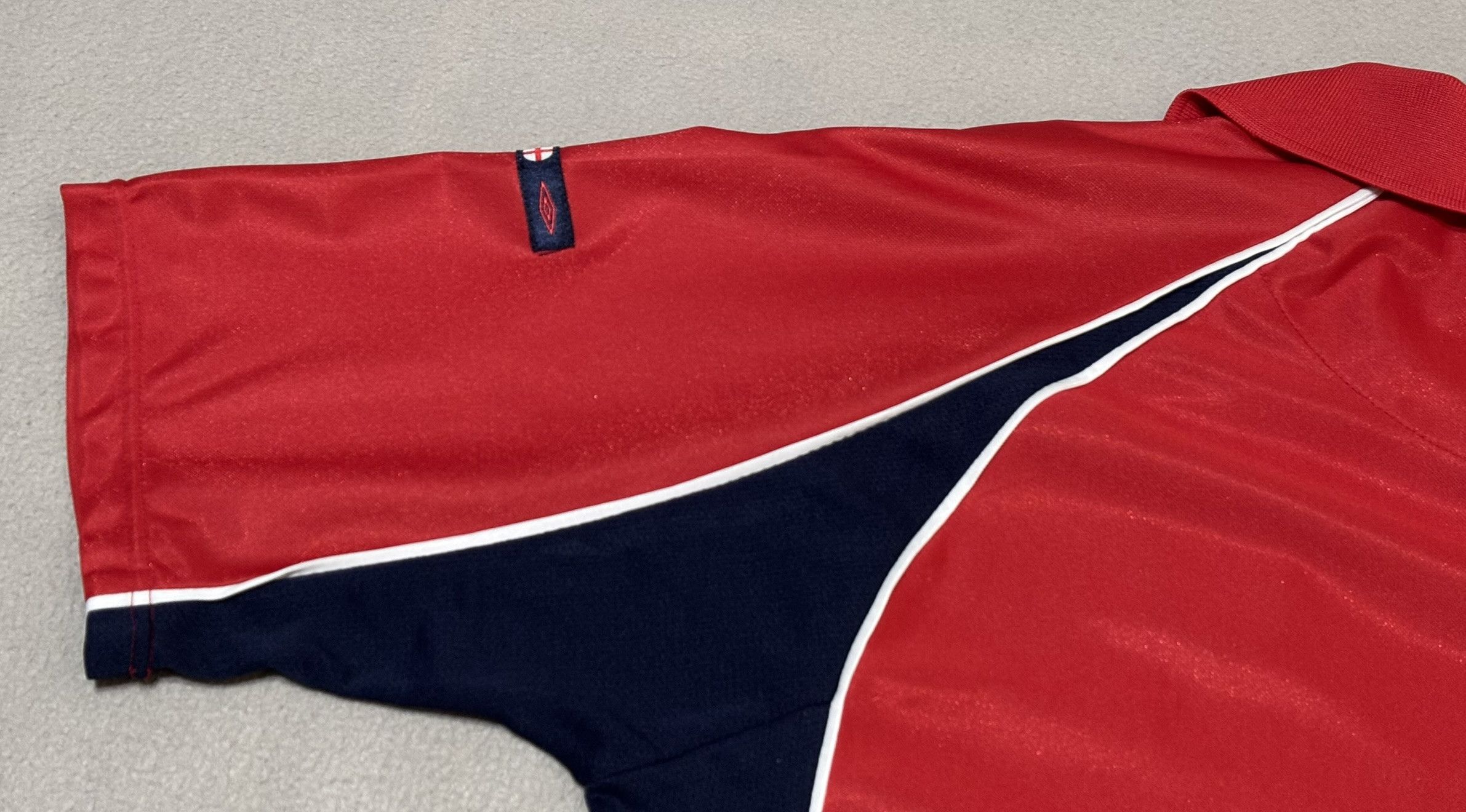 Umbro England 2000 Umbro Training Jersey Size XXL Size US XXL / EU 58 / 5 - 11 Thumbnail