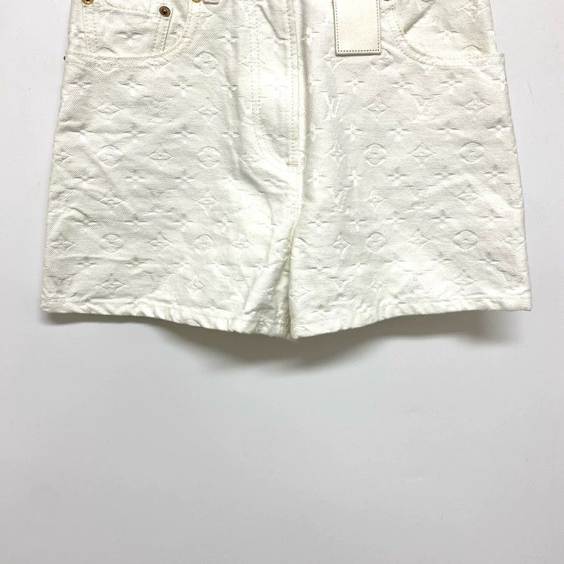 Louis Vuitton LOUIS VUITTON Dark embossed shorts Size US 34 / EU 50 - 3 Thumbnail