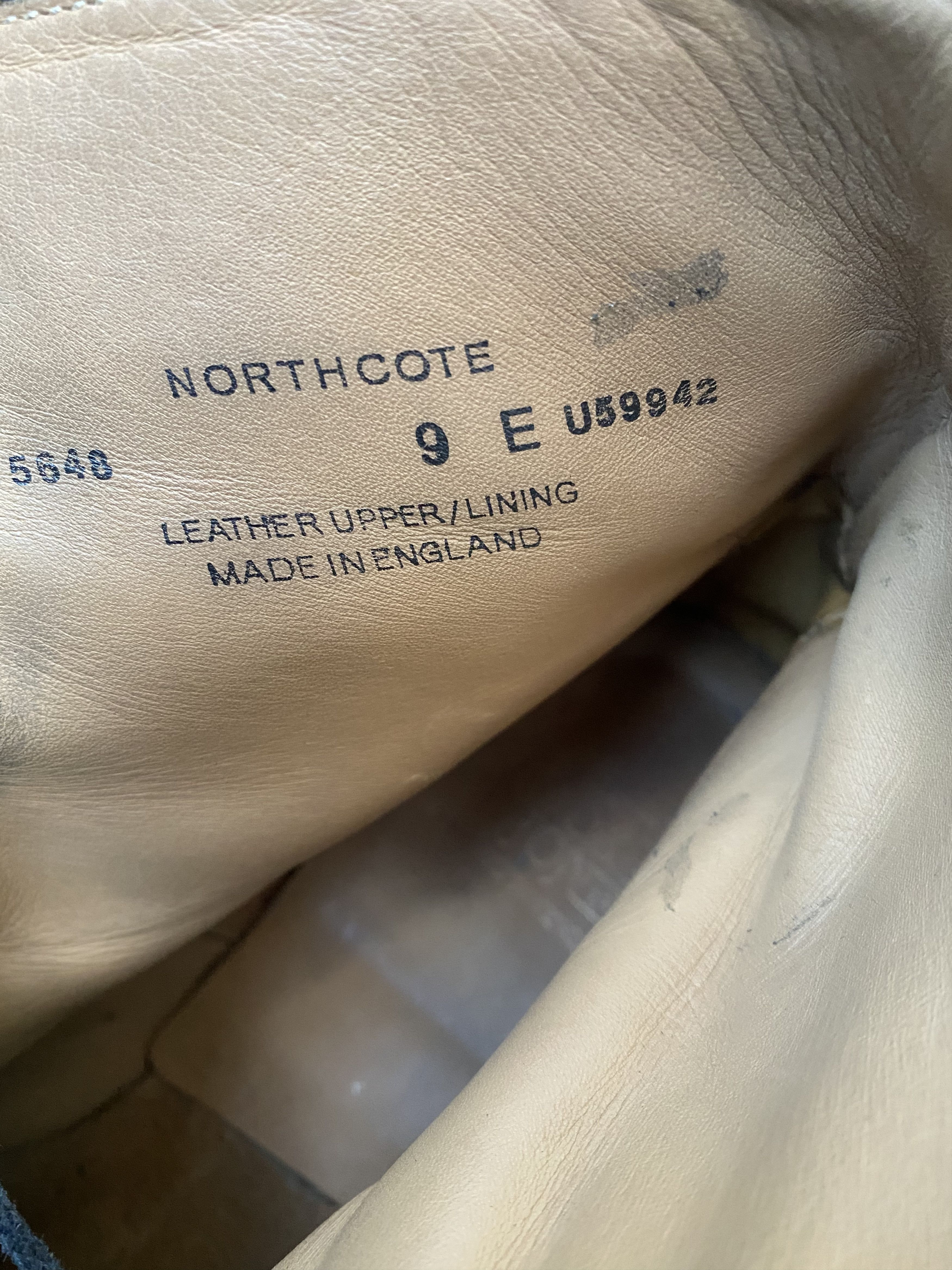 Crockett & Jones Crockett and jones northcote cap-toe black leather boots Size US 10 / EU 43 - 16 Thumbnail
