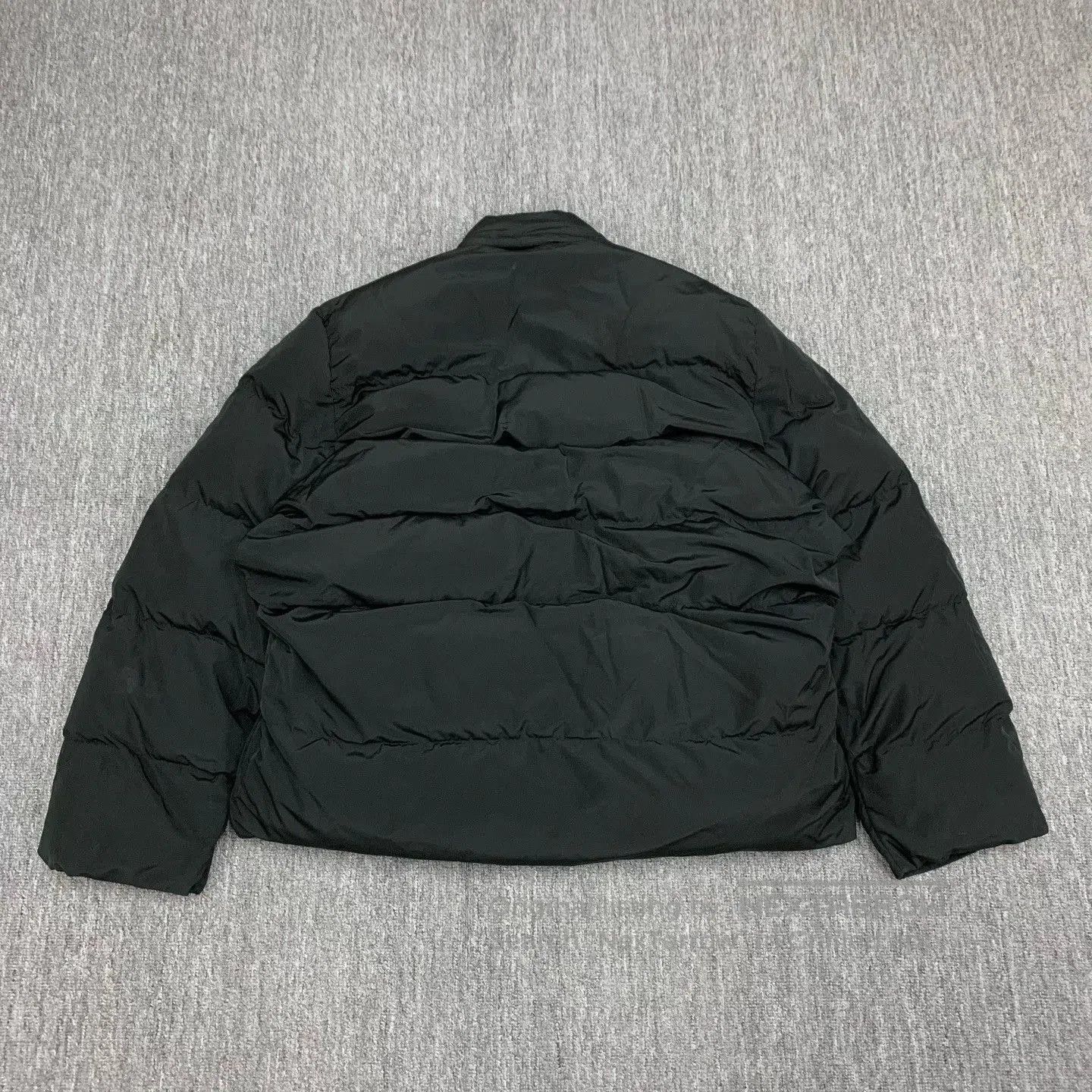 Balenciaga black short down jacket with lock. Size S / US 4 / IT 40 - 2 Thumbnail