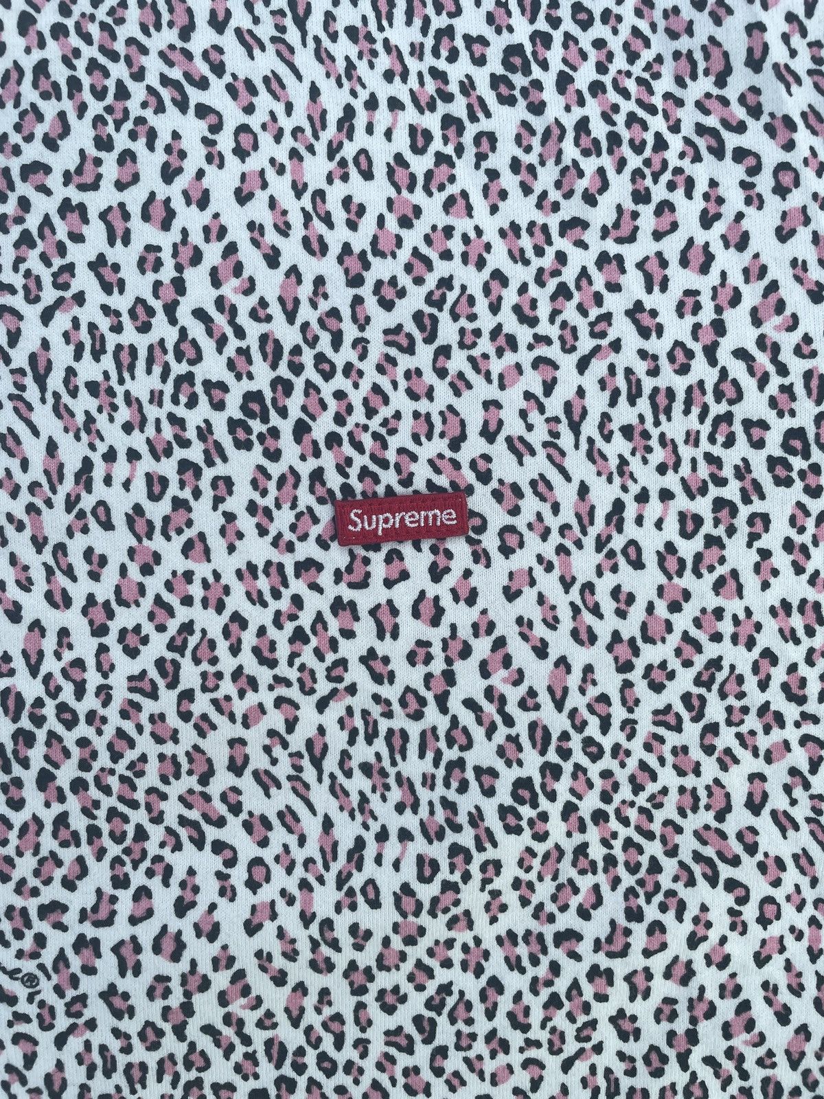 Supreme Supreme Pink Leopard Print T Shirt Size US XL / EU 56 / 4 - 4 Thumbnail