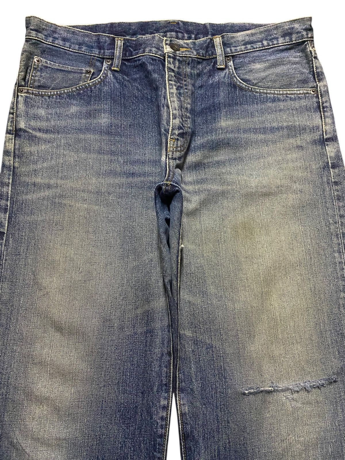 Japanese Brand Vintage Japanese Brand Uniqlo Mud Wash Distressed Jeans Size US 36 / EU 52 - 4 Thumbnail
