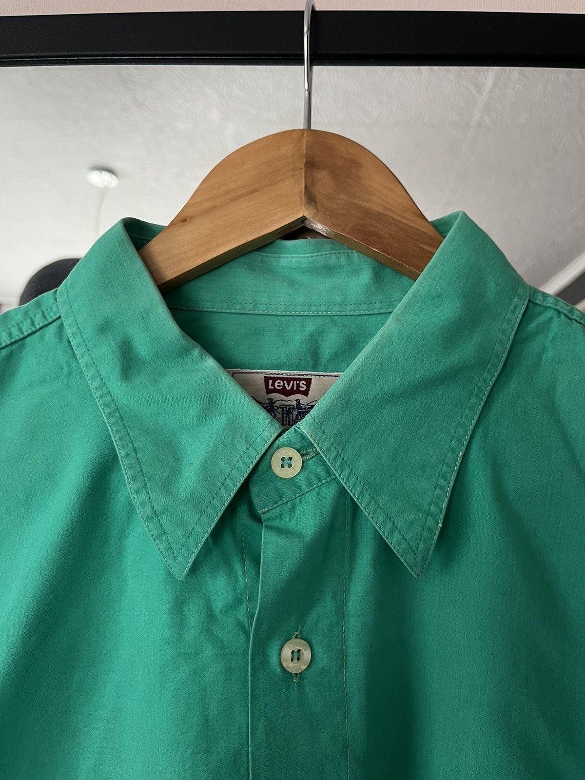 Levi's Vintage Levi's Solid Button Shirt Longsleeve Green L Size US L / EU 52-54 / 3 - 9 Thumbnail