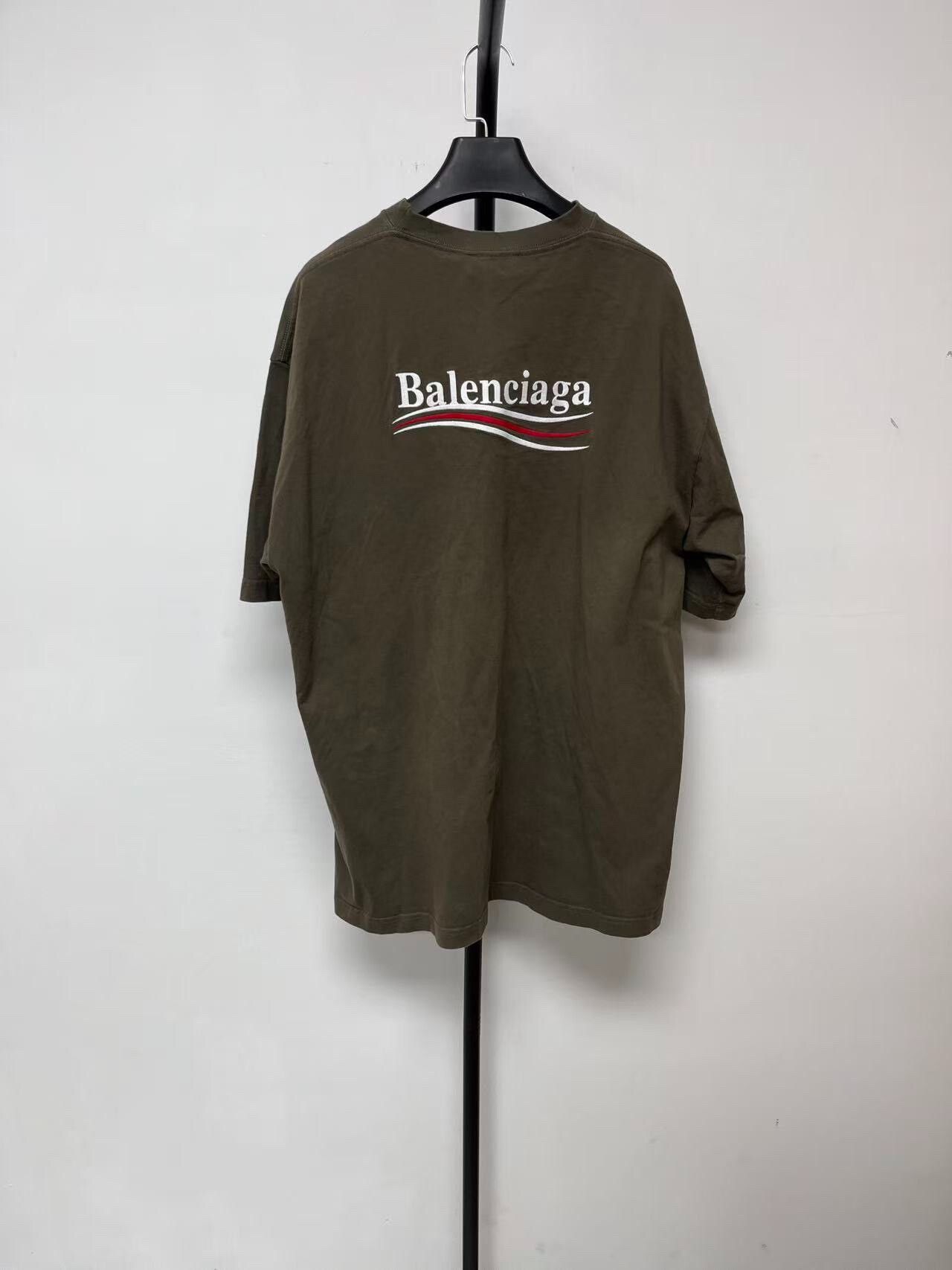 Balenciaga balenciaga logo crew neck t-shirt beige Size US L / EU 52-54 / 3 - 2 Thumbnail