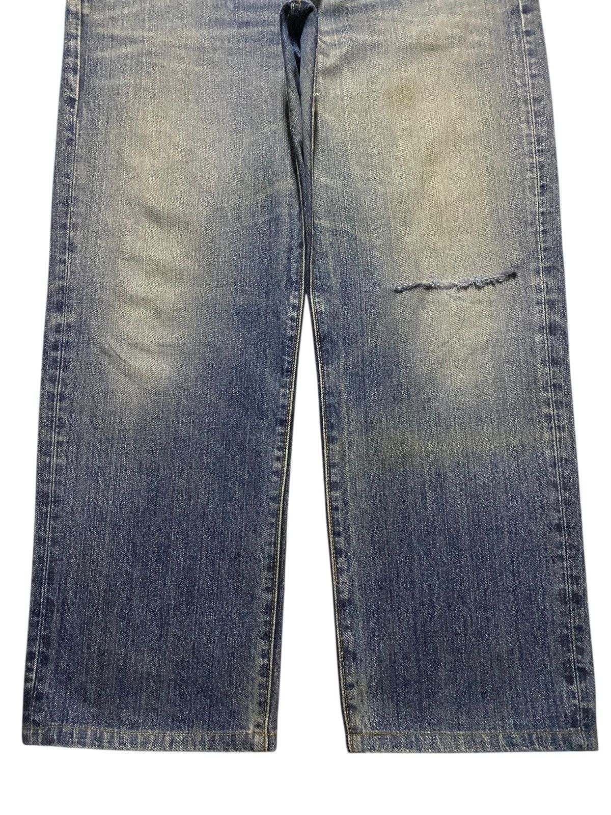 Japanese Brand Vintage Japanese Brand Uniqlo Mud Wash Distressed Jeans Size US 36 / EU 52 - 5 Thumbnail