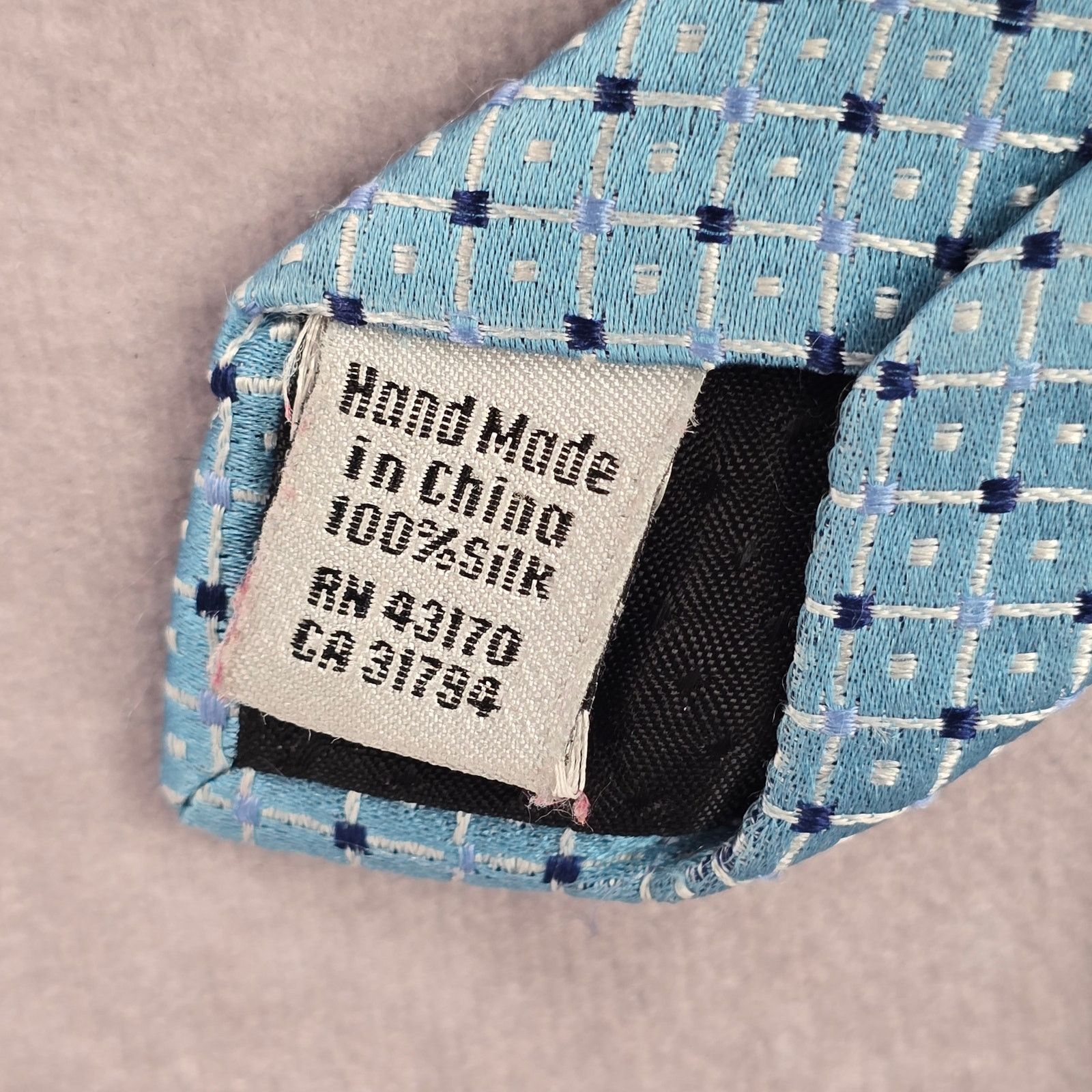 Geoffrey Beene Geoffrey Beene Blue Polka Dot Diamond Silk Neck Tie Size 30 - 4 Thumbnail