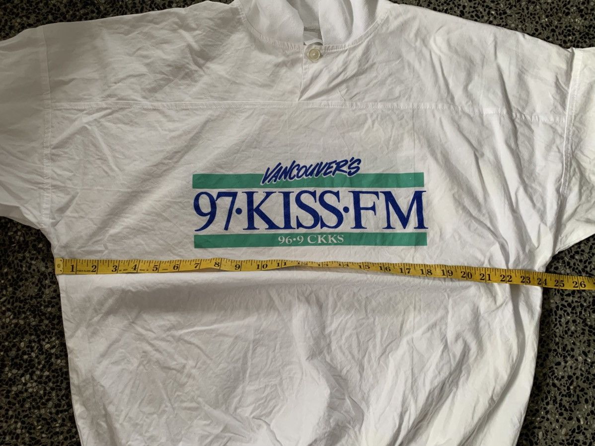 Vintage Vintage 90s Vancouver’s Kiss FM Sweatshirt Size US L / EU 52-54 / 3 - 9 Thumbnail