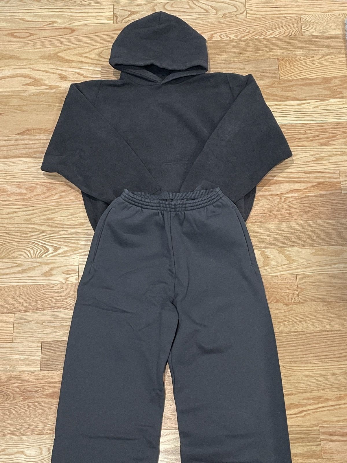 Balenciaga × Gap × Kanye West Yeezy Gap Black Polar Fleece Sweatsuit Large & Medium Size US L / EU 52-54 / 3 - 1 Thumbnail