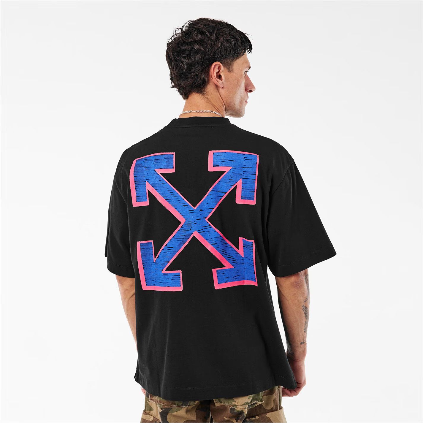 Off-White o1g2r1mq0226 Arrow Short-Sleeve T-Shirt In Black Size US XS / EU 42 / 0 - 4 Thumbnail