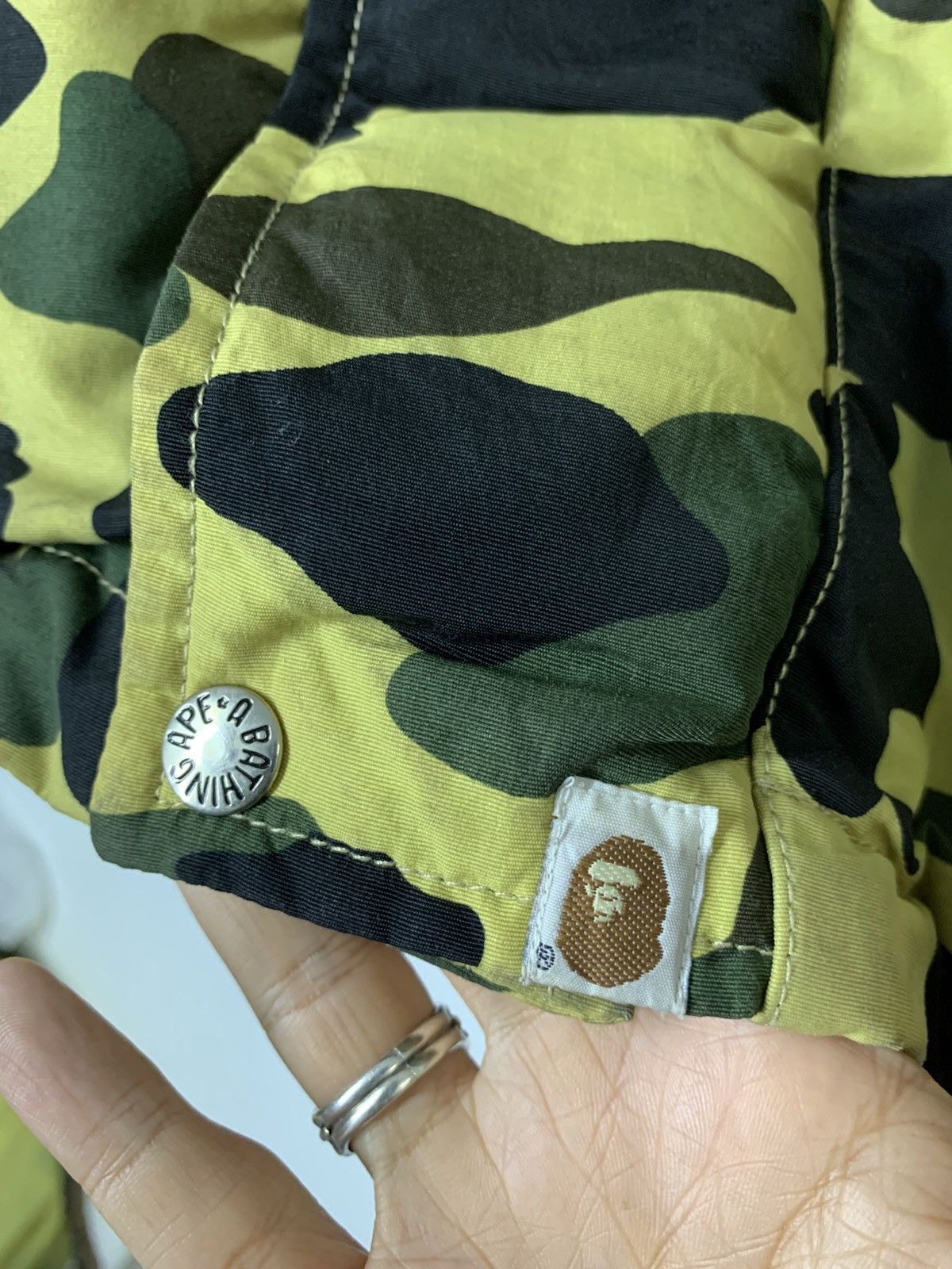 Bape Vintage BAPE 1st Camo Snowboard Puffer Down Jacket Size US L / EU 52-54 / 3 - 13 Thumbnail