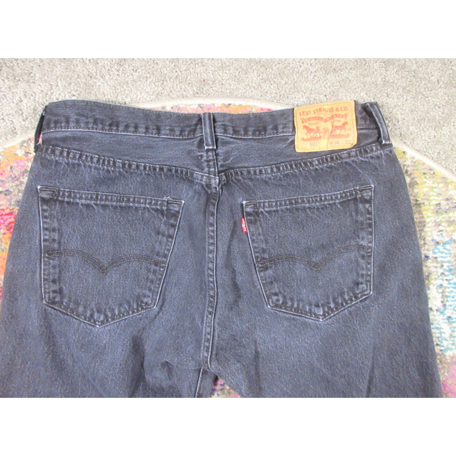 Levi's VINTAGE not applicable; use Levi's 501 Jeans 36x32 Black Denim Button Fly Classic Fit Straight 5-Pocket Mens Casual Everyday Denim Pants Size US 36 / EU 52 - 4 Thumbnail