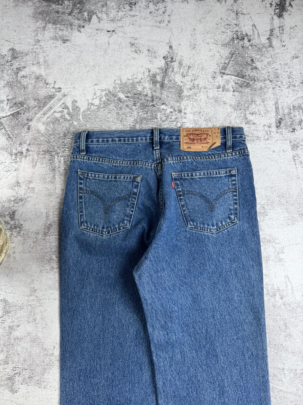 Levi's Levis 501 Original Fit Blue Work Wear Men’s W36 L30 Cotton Jeans Pants Trousers Size US 36 / EU 52 - 6 Thumbnail