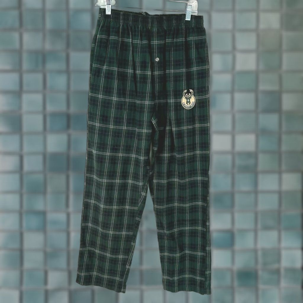 Vintage VINTAGE NBA By Sideline Apparel Mens Milwaukee Bucks Plaid Green Pajama Pants Size Small Size US 29 - 1 Thumbnail