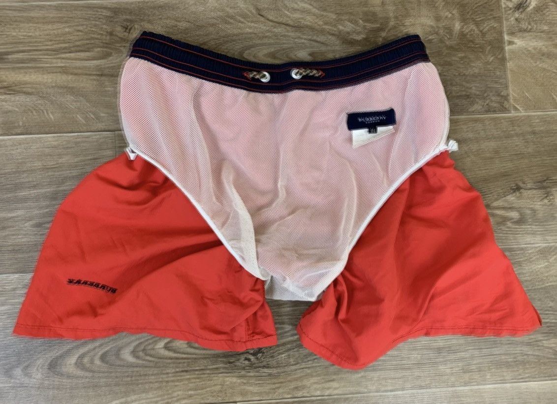 Burberry Burberry shorts size fits S Size US 32 / EU 48 - 3 Thumbnail