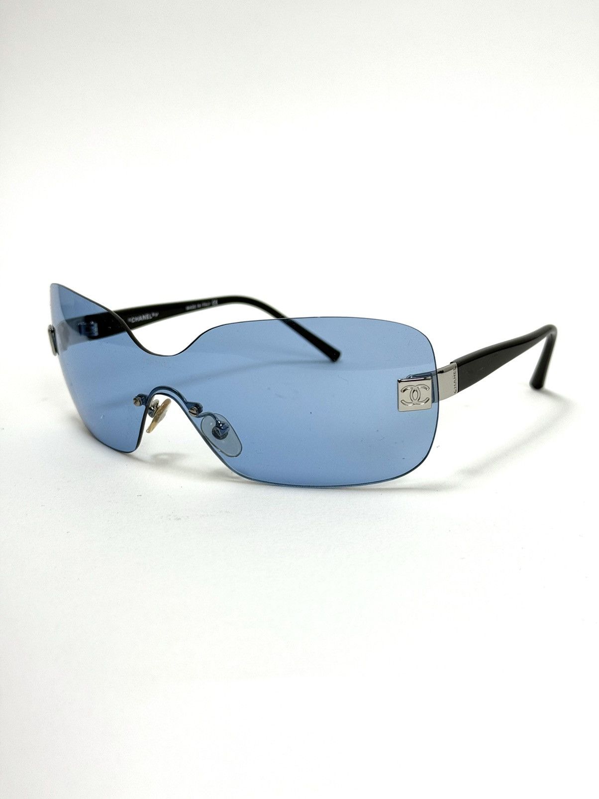 Chanel MONOLENS BLUE CHANEL SUNGLASSES Size ONE SIZE - 1 Thumbnail