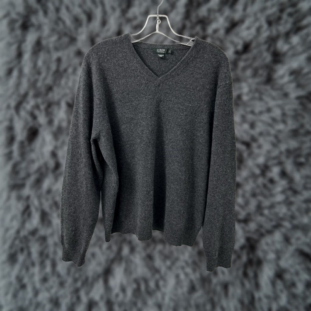 J.Crew J Crew Cashmere Sweater Mens Large Charcoal Grey V Neck Pullover L/S Italian Size US L / EU 52-54 / 3 - 1 Thumbnail