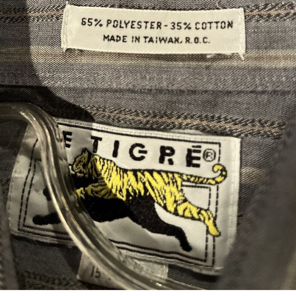 Le TIGRE Le Tigre Vintage Men’s M Gray Stripe Button Poly Blend Shirt Size US M / EU 48-50 / 2 - 3 Thumbnail