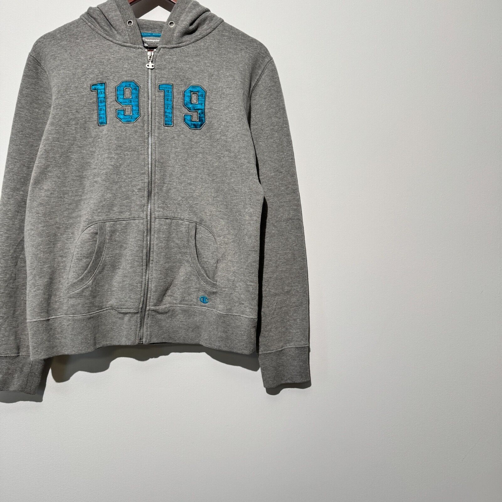 Champion Vintage Champion Unisex Gray Cotton Hoodie Size S Reverse Size US S / EU 44-46 / 1 - 3 Thumbnail