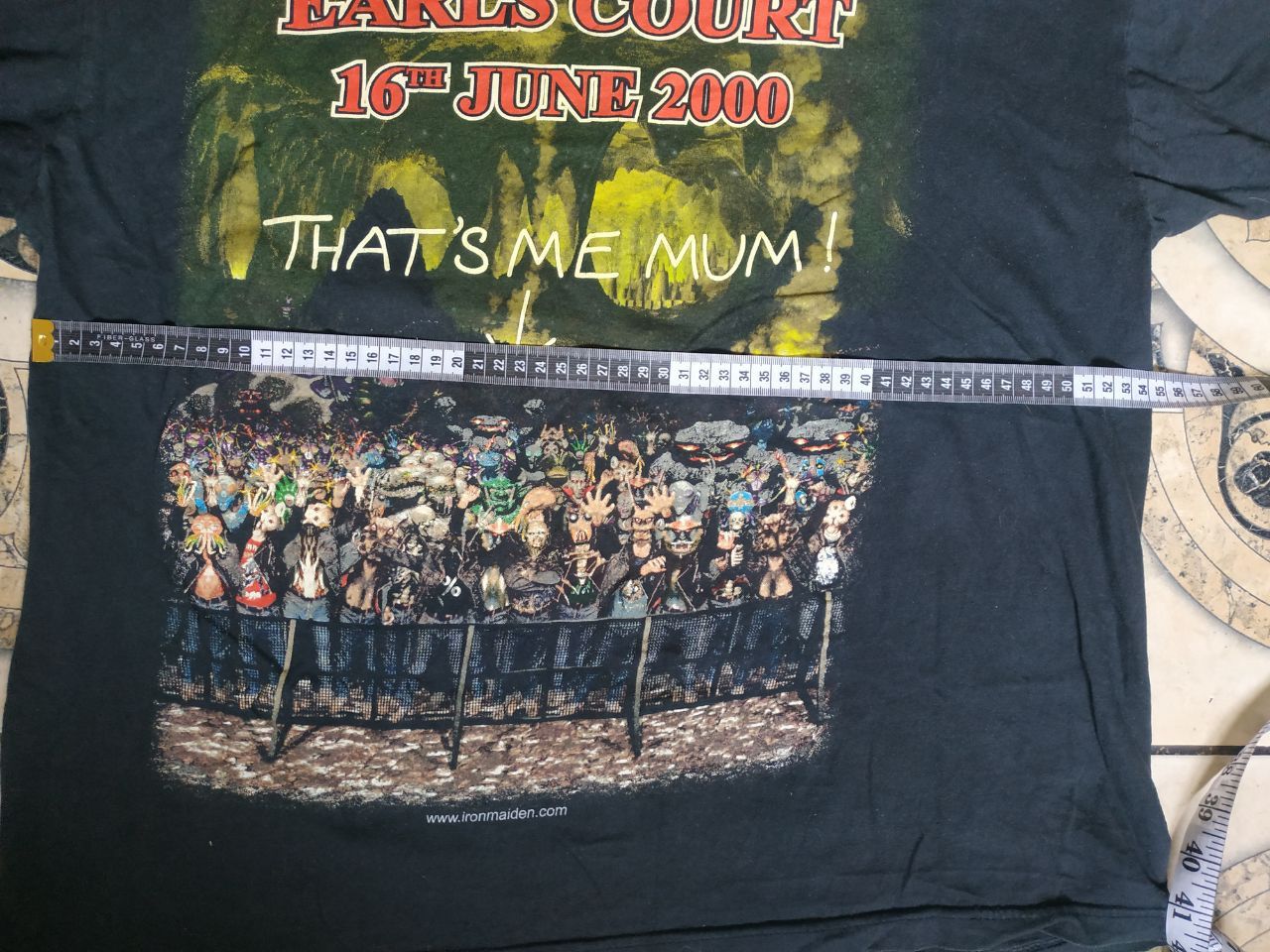Iron Maiden Iron Maiden — 2000 Earls Court "That's Me Mum" Tee Vintage Size US M / EU 48-50 / 2 - 16 Thumbnail