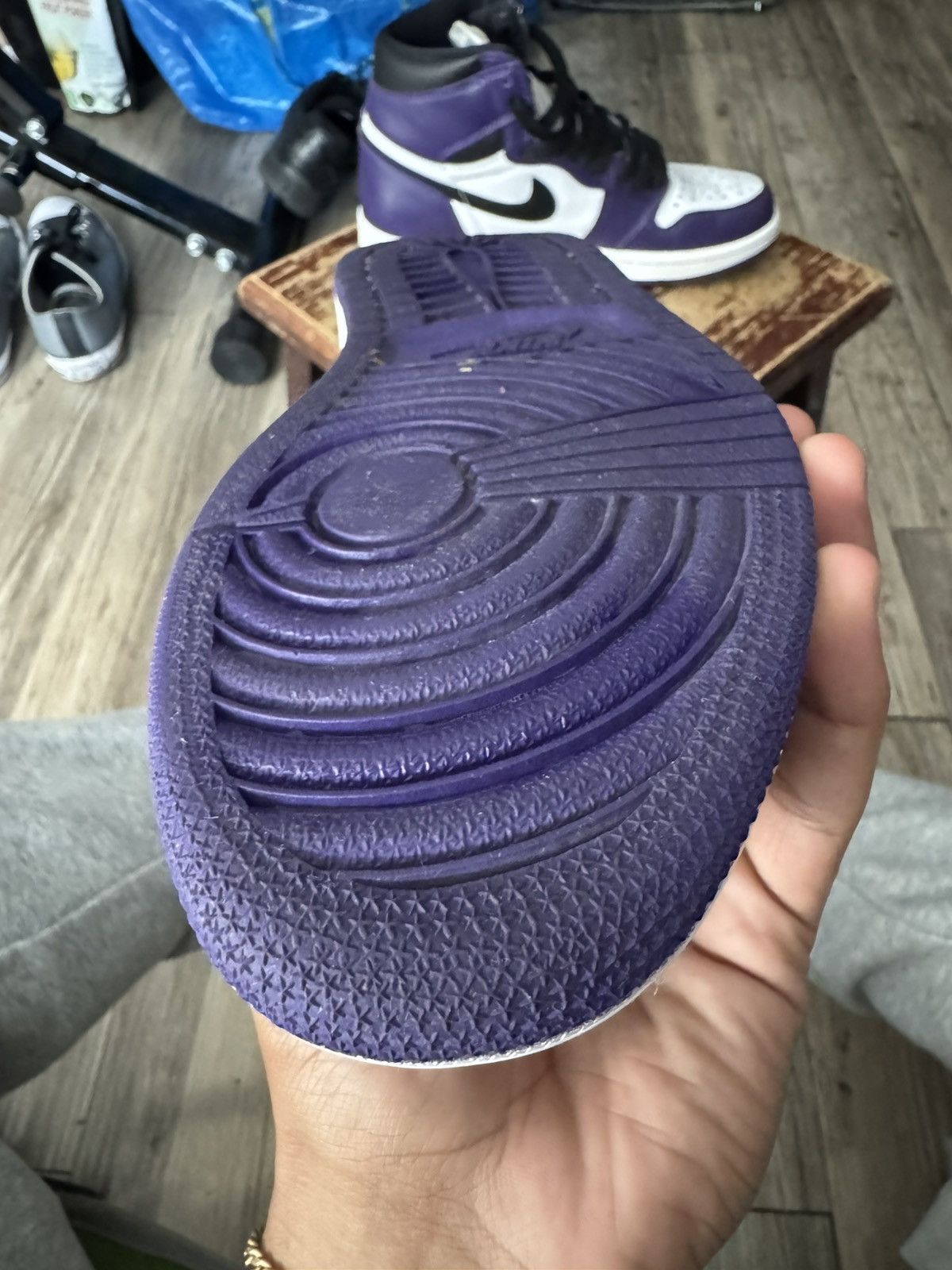 Jordan Brand Jordan 1 Retro High Court Purple Size US 7 / EU 40 - 7 Thumbnail