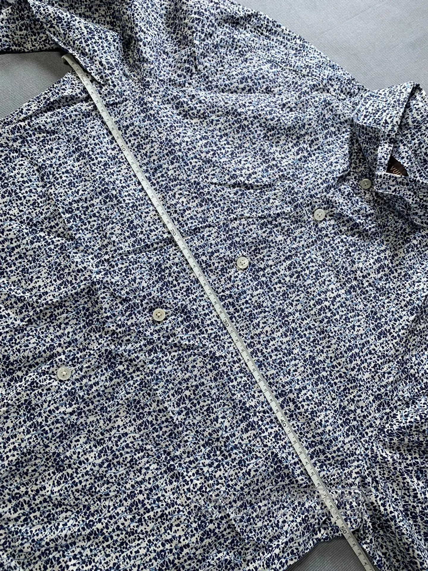 Louis Vuitton Louis Vuitton Polka Dot Long Sleeve Shirt. Size US M / EU 48-50 / 2 - 6 Thumbnail