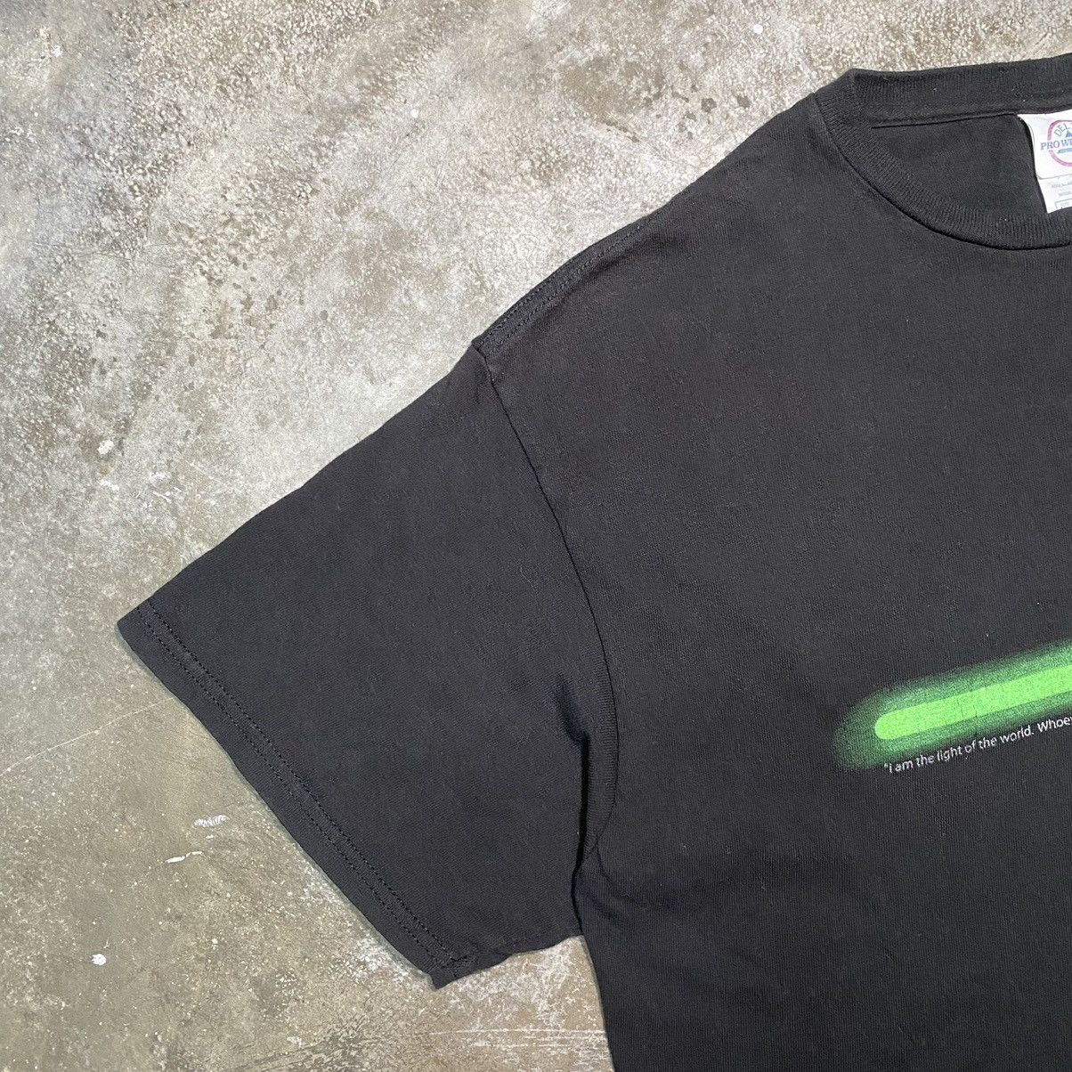 Star Wars Y2K STAR WARS LIGHTSABERS WORDING T SHIRT Size US L / EU 52-54 / 3 - 5 Thumbnail
