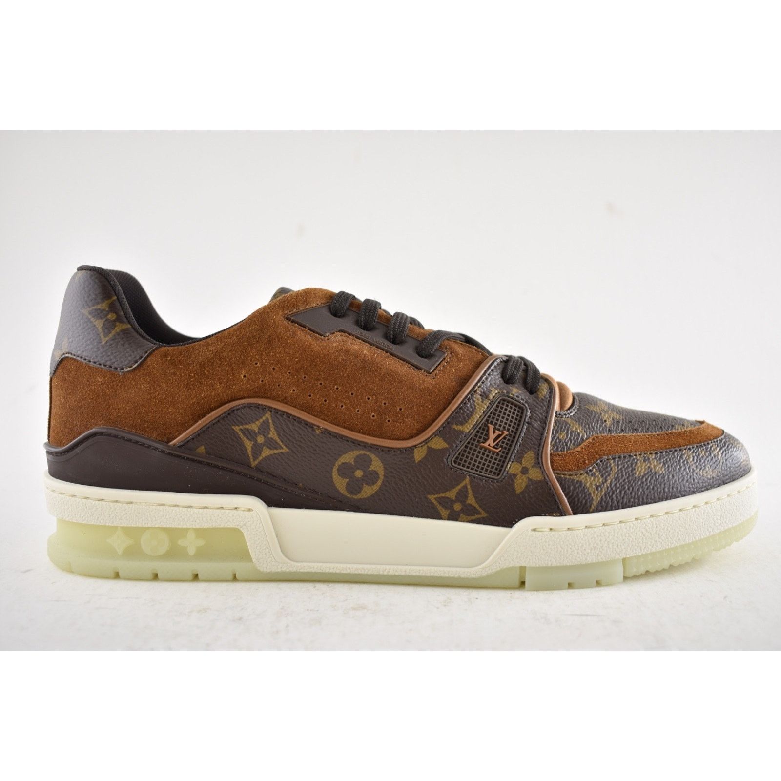 Louis Vuitton Louis Vuitton Brown Monogram LV Logo Suede Low Top Size US 10 / EU 43 - 2 Thumbnail