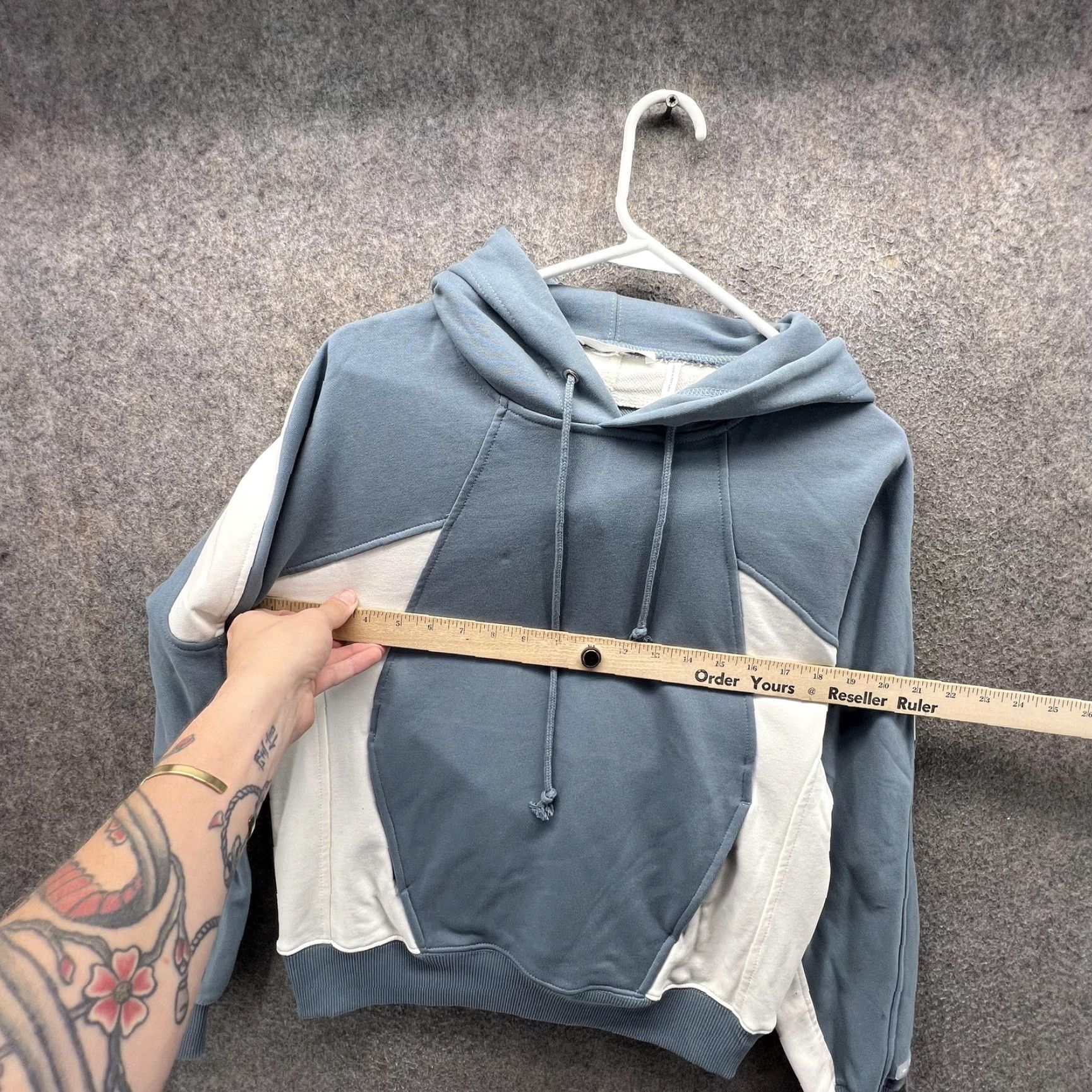 Helmut Lang Helmut Lang Hoodie Womens XS Blue Colorblock Fleece Raglan Pockets Pullover Size XS / US 0-2 / IT 36-38 - 4 Thumbnail