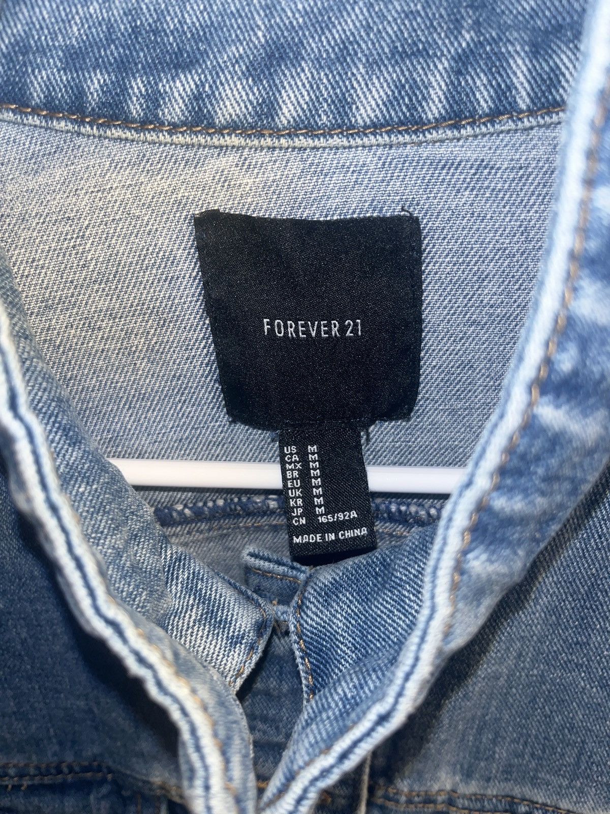 Forever 21 Vintage Denim Jacket Size M / US 6-8 / IT 42-44 - 3 Thumbnail