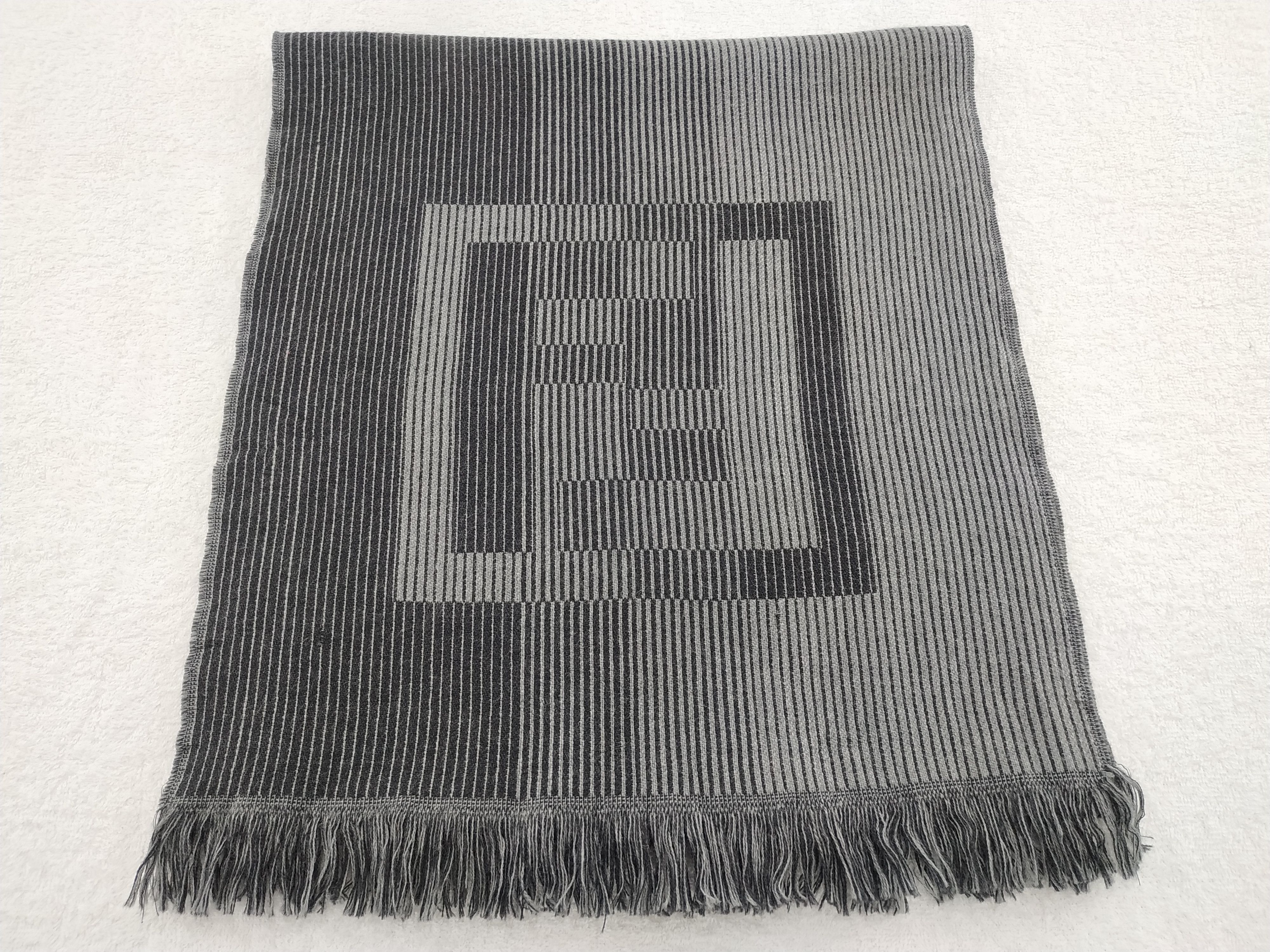 Vintage Fendi Scarf/Muffler/Neckwear MF405