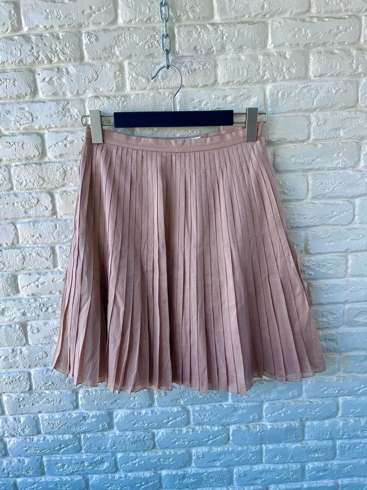 Dior Christian Dior Pleated Soft Pink Skirt Size 28" / US 6 / IT 42 - 1 Thumbnail