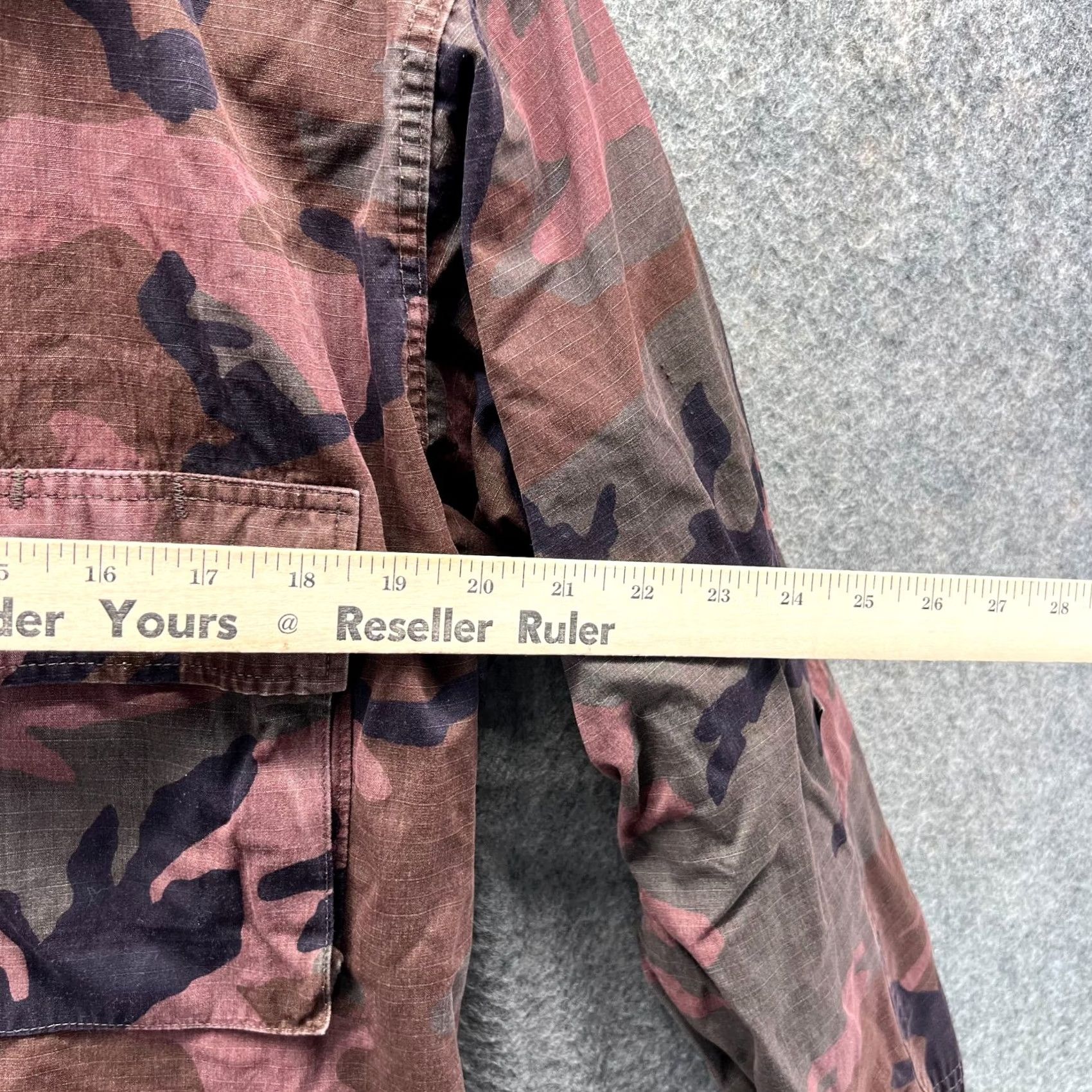 Vintage VINTAGE U.S. Military Jacket Mens Medium Adult Camouflage Cotton Canvas Long Regular Fall Winter Brown Green Red Button Front Size US M / EU 48-50 / 2 - 5 Thumbnail