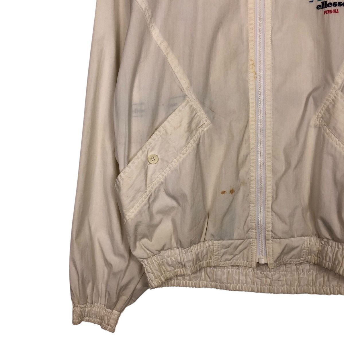 Japanese Brand ellesse 80s/90s White Zip-Up Windbreaker – Mesh Lining Size US L / EU 52-54 / 3 - 5 Thumbnail