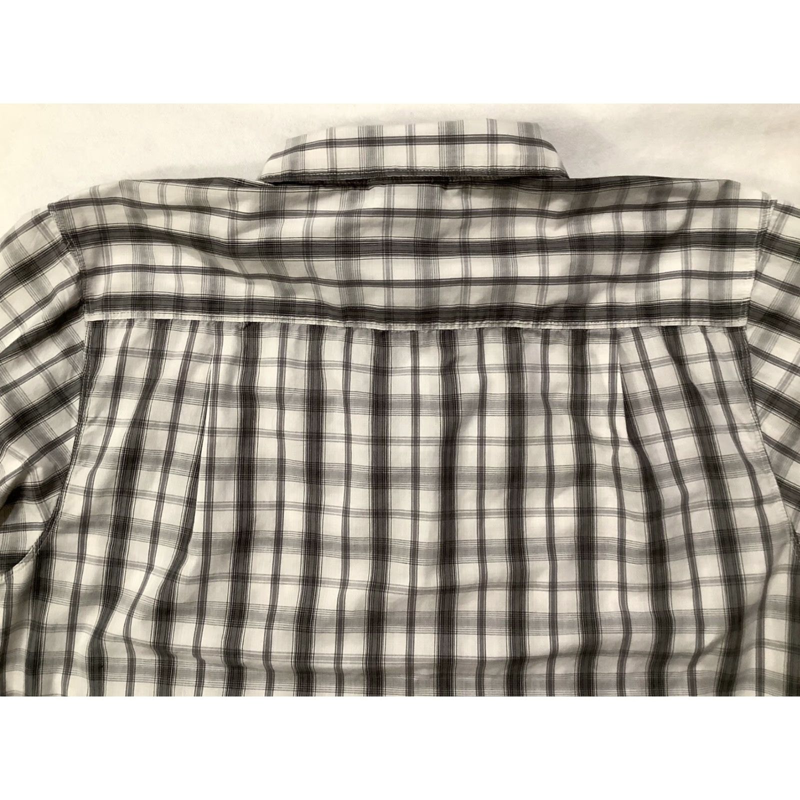 The North Face VINTAGE The North Face Shirt Plaid Short Sleeve Pocket Mens L Gray White Button-Down Collared Size US L / EU 52-54 / 3 - 7 Thumbnail