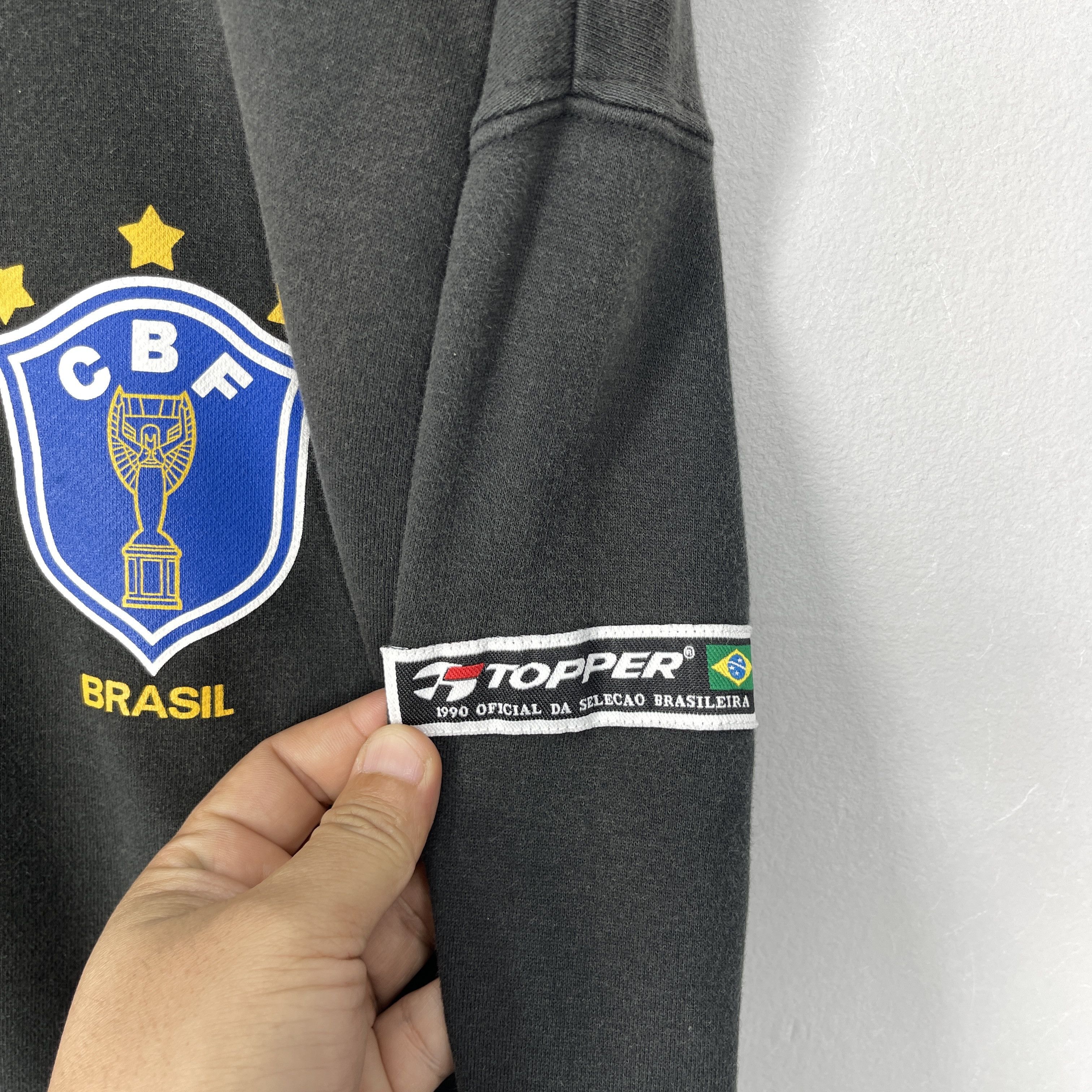 Vintage Vintage TOPPER Brazil National Football Team Sweatshirt Size US L / EU 52-54 / 3 - 9 Thumbnail