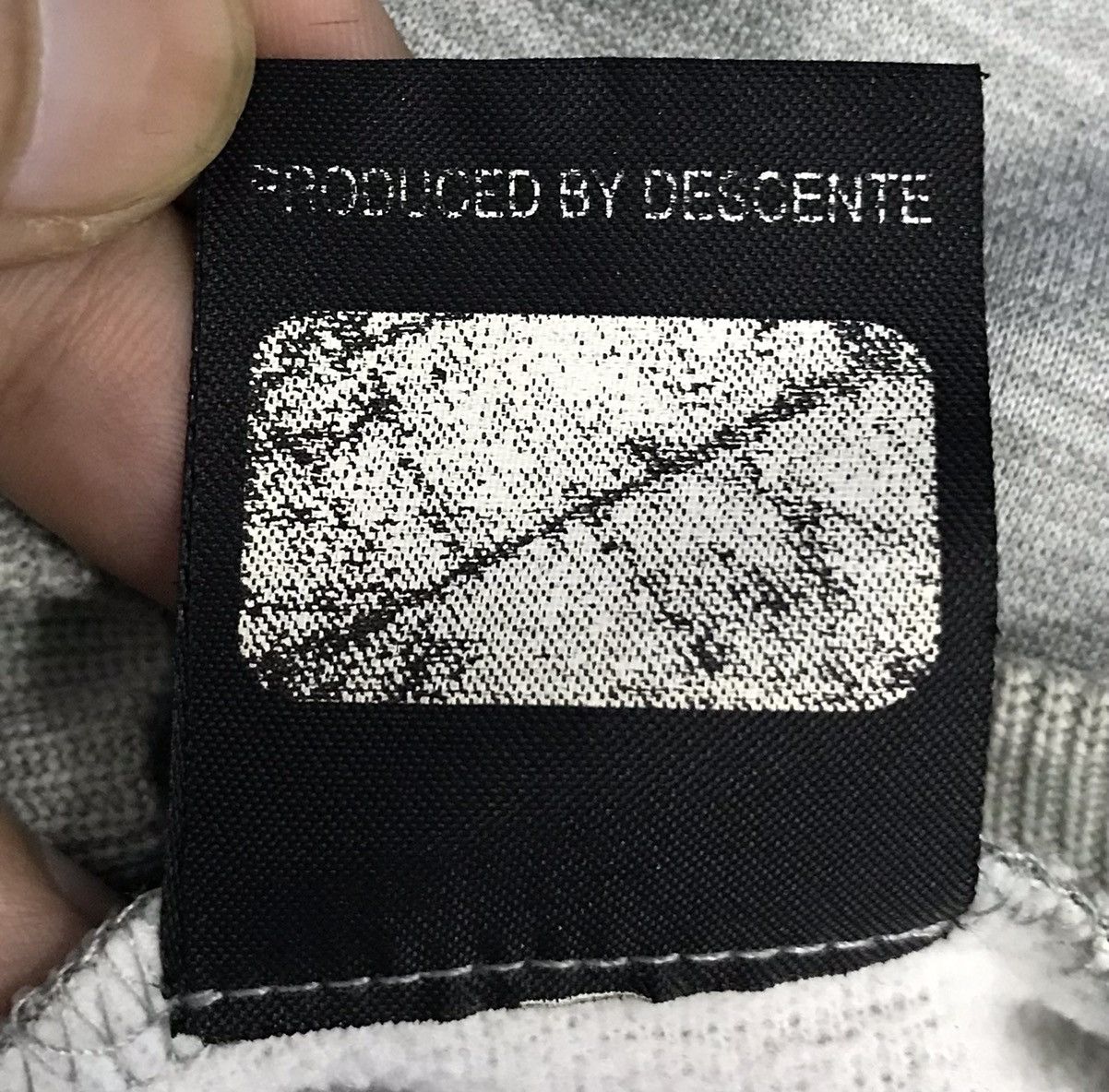 Descente × Umbro × Vintage Vintage Umbro Produced By Descente Sweatshirt Size US M / EU 48-50 / 2 - 8 Thumbnail