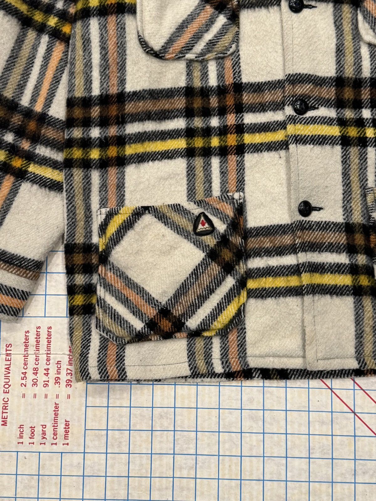 Vintage Vintage Canadian Camper Coat Bell Shirts Wool / Mohair Coat Size US M / EU 48-50 / 2 - 3 Thumbnail