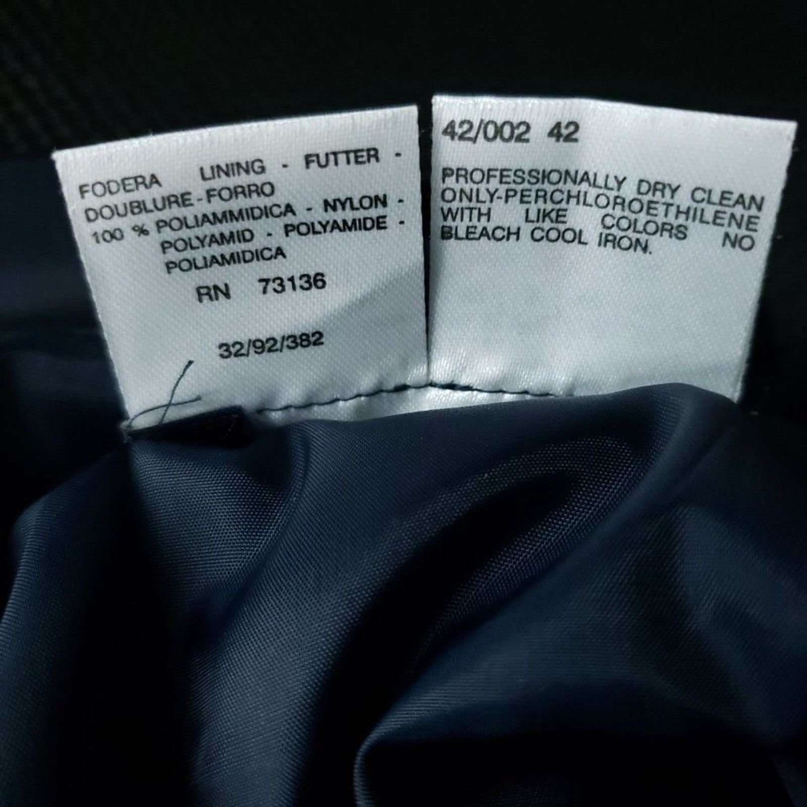 Other Weekend by MaxMara Black Quilted Mini Skirt w/ Pockets 8 Size 30" / US 8 / IT 44 - 9 Thumbnail