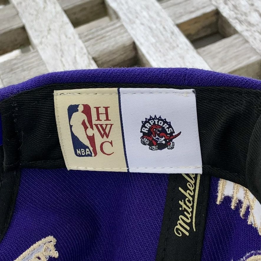 Mitchell & Ness Toronto Raptors 15 Patch Gold UV NBA HWC Snapback Hat Size ONE SIZE - 7 Thumbnail