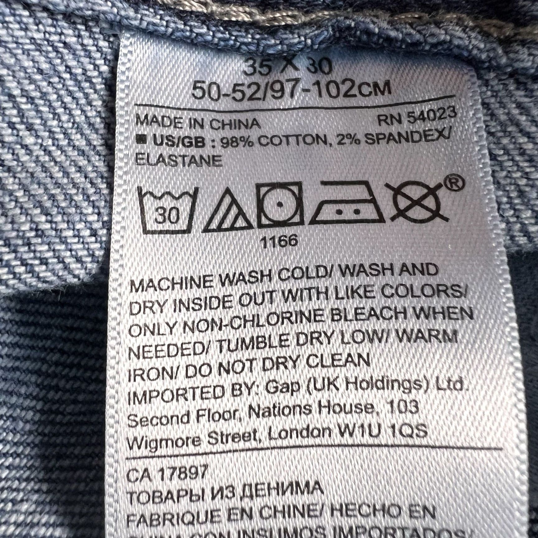 Banana Republic VINTAGE Banana Republic Jeans Mens 35x30 Blue Straight Leg Medium Wash Preppy Jeans Mens Regular 5-Pocket Denim Cotton City Preppy USA Size US 35 - 7 Thumbnail