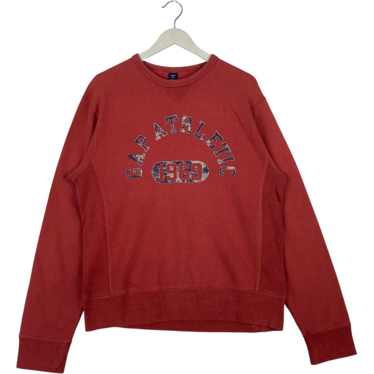 Gap × Vintage Vintage GAP Big Logo Embroidered Red Pullover Jumper Size M Size US L / EU 52-54 / 3 - 1 Thumbnail