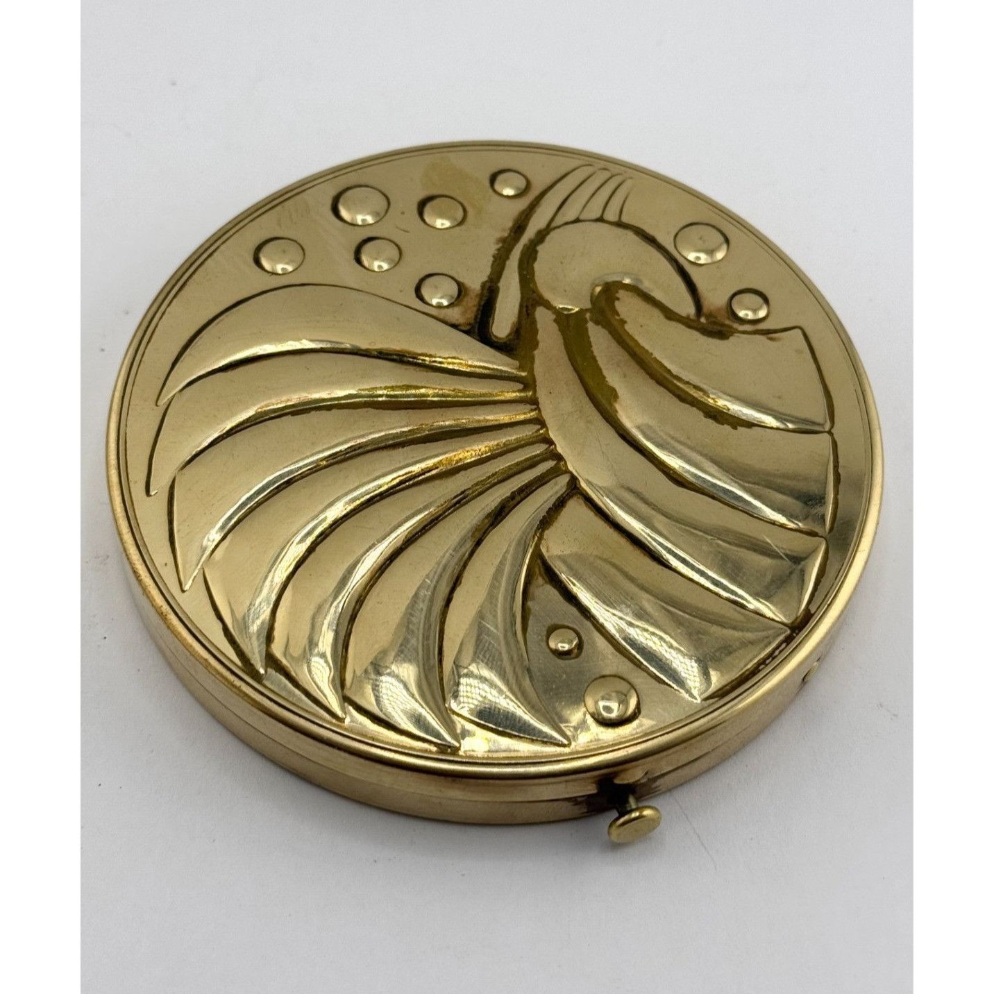 Vintage Vintage compact by Columbia Fifth Ave round compact Size ONE SIZE - 1 Thumbnail