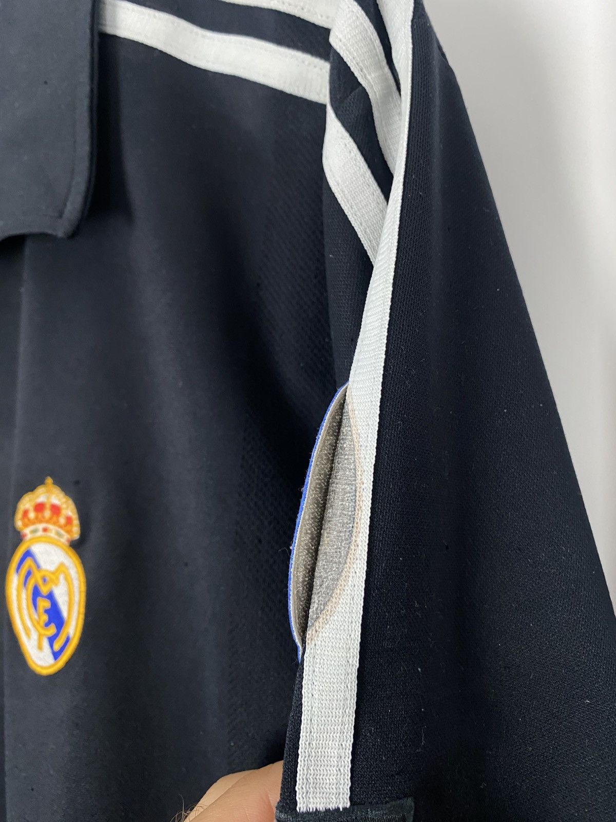 Adidas Real Madrid x Adidas 2001 2002 01/02 Away kit champions Size US M / EU 48-50 / 2 - 17 Thumbnail