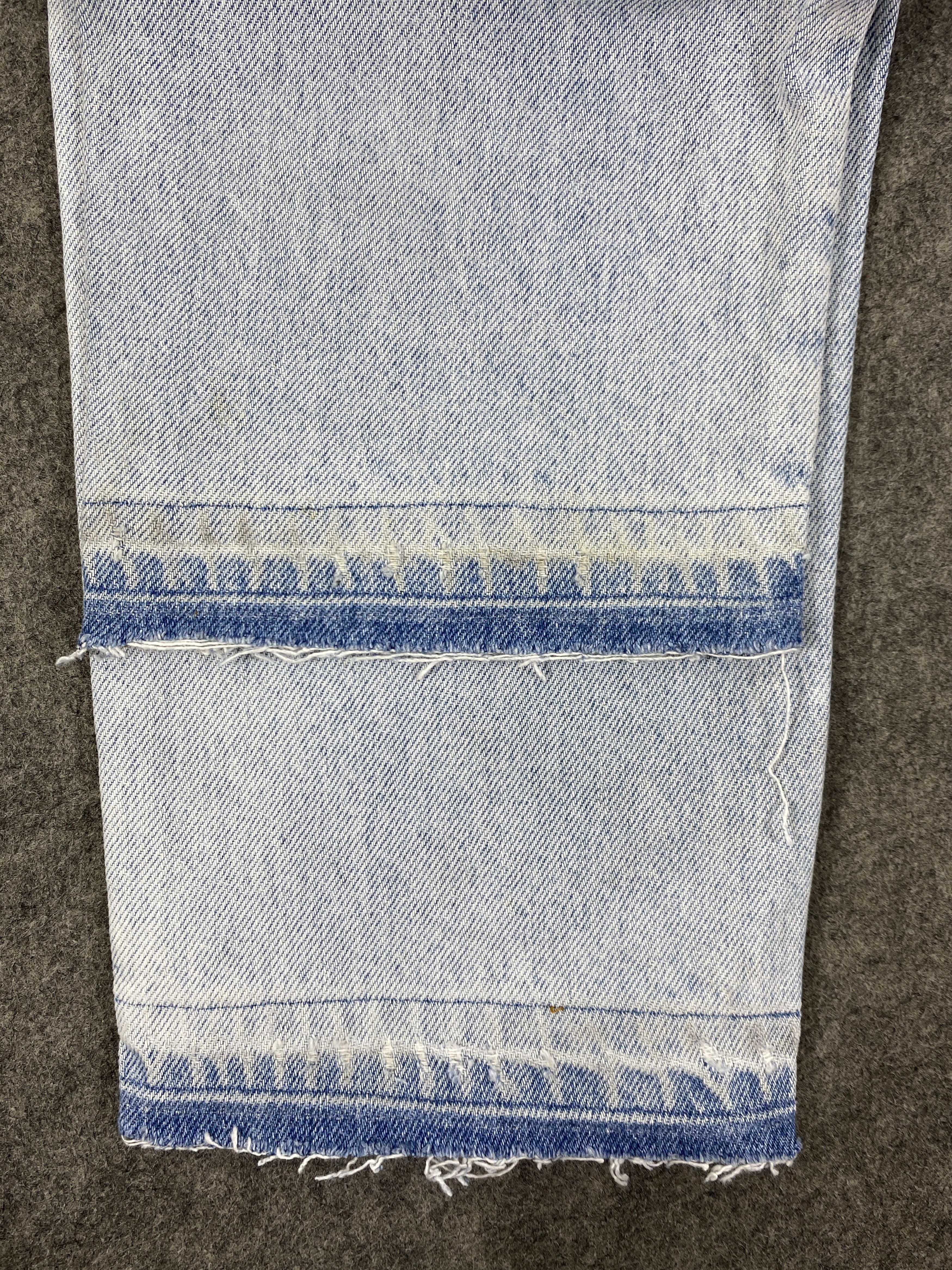 Levi's Light Blue Wash Vintage Levi's USA Jeans 28x27 - JN3376 Size US 28 / EU 44 - 14 Thumbnail