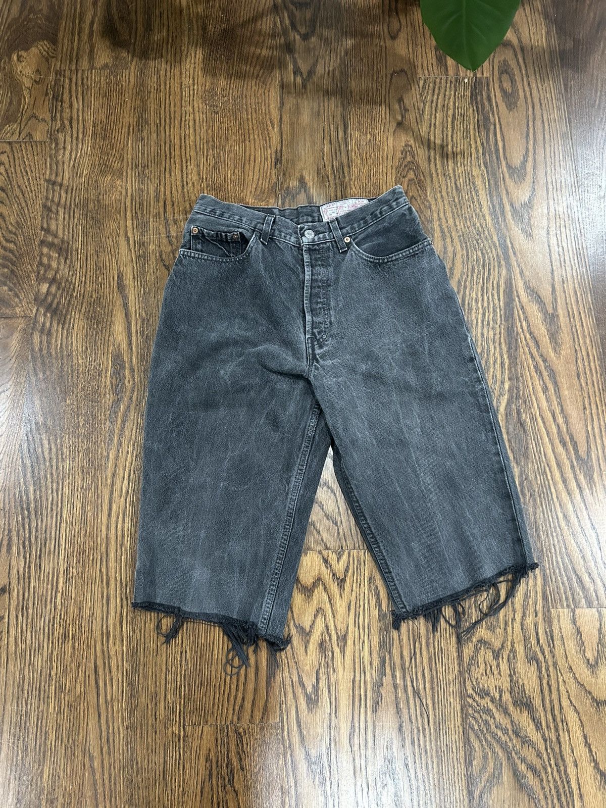 Levi's × Vintage Vintage Levi’s Jorts Made in France Size US 29 - 1 Thumbnail